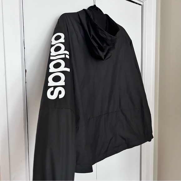 Light Windshell - Adidas - Picture 3 of 4